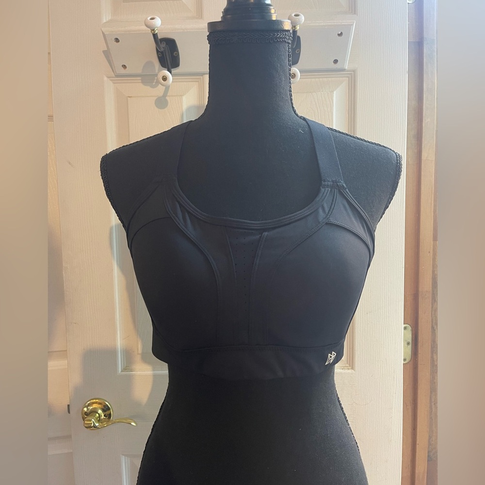 Black sports bra Large